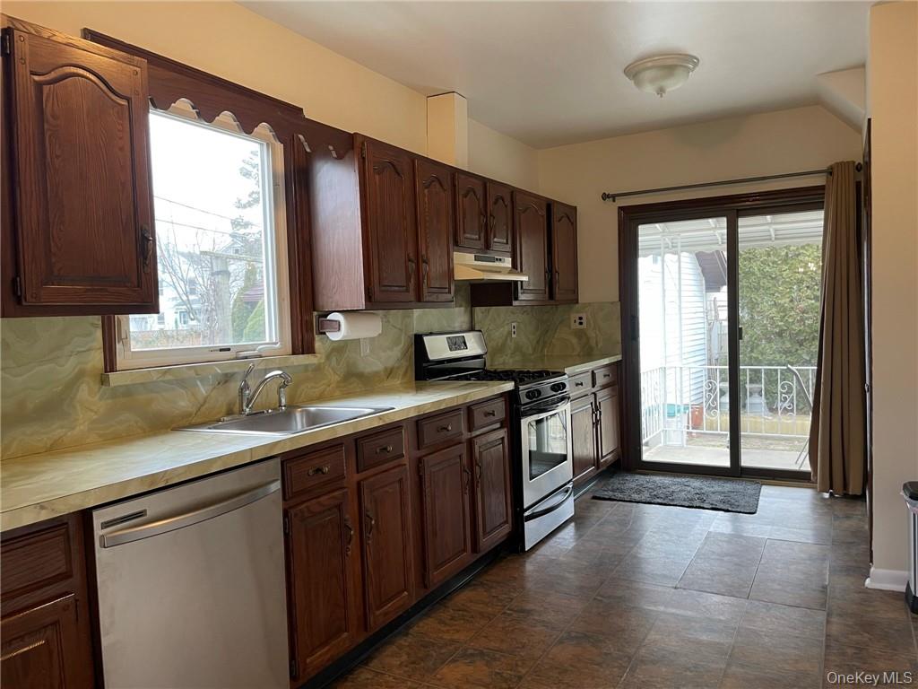 #4 photo, 56 Stephenson Boulevard, New Rochelle , NY 10801