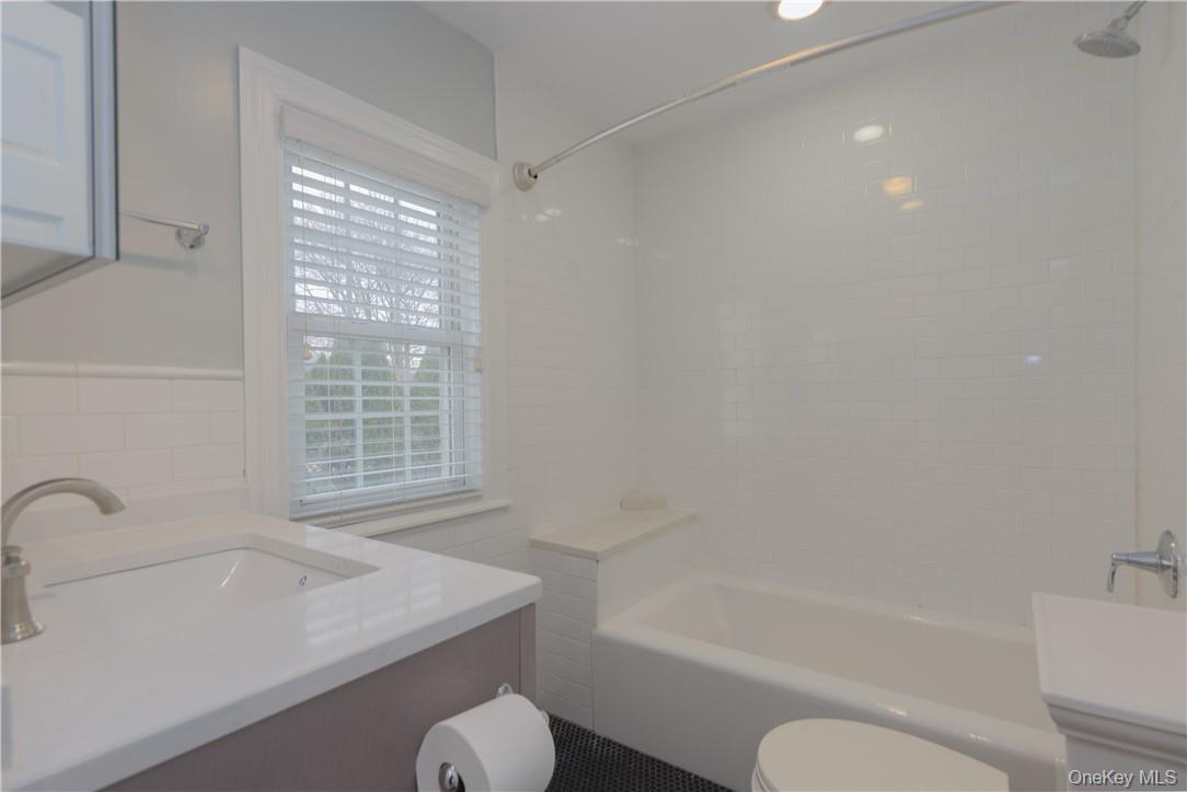 #13 photo, 11 Oak Avenue, Tuckahoe , NY 10707