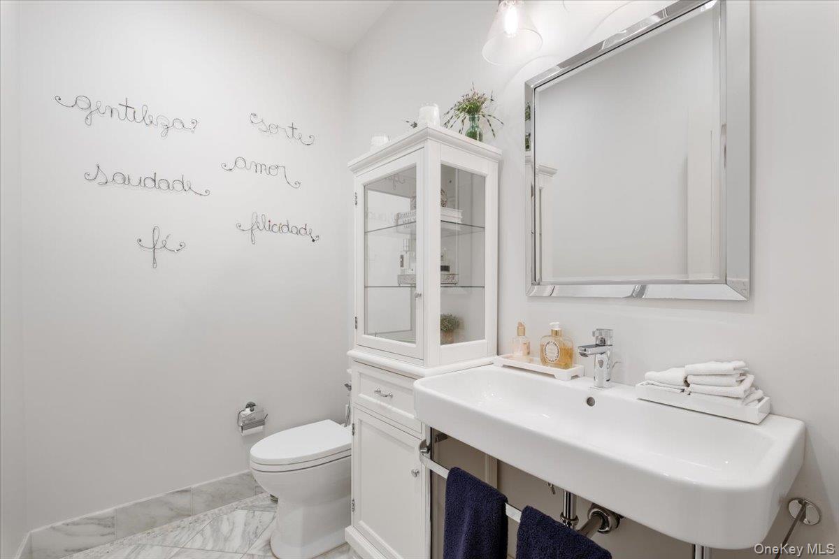 #11 photo, 38 Sage Terrace, Scarsdale , NY 10583