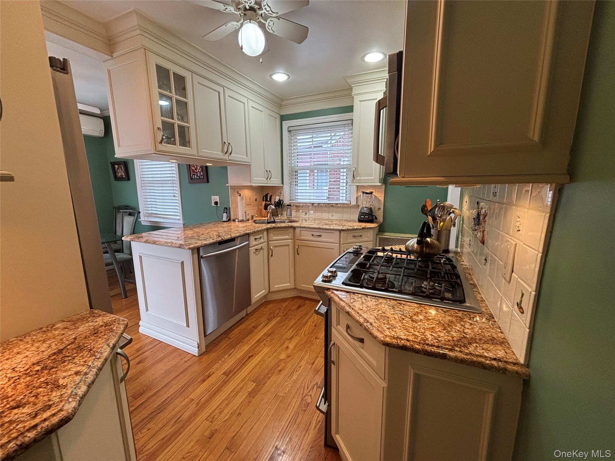 #15 photo, 62 Poppy Avenue, Franklin Square , NY 11010