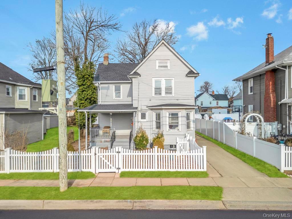 #1 photo, 297 E Columbia Street, Hempstead , NY 11550
