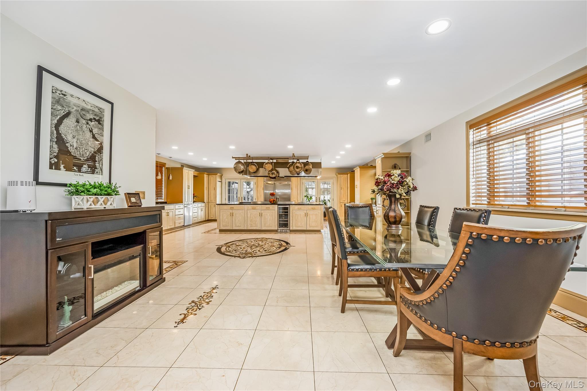 #10 photo, 47-56 Glenwood Street, कुईंस Little Neck , NY 11362