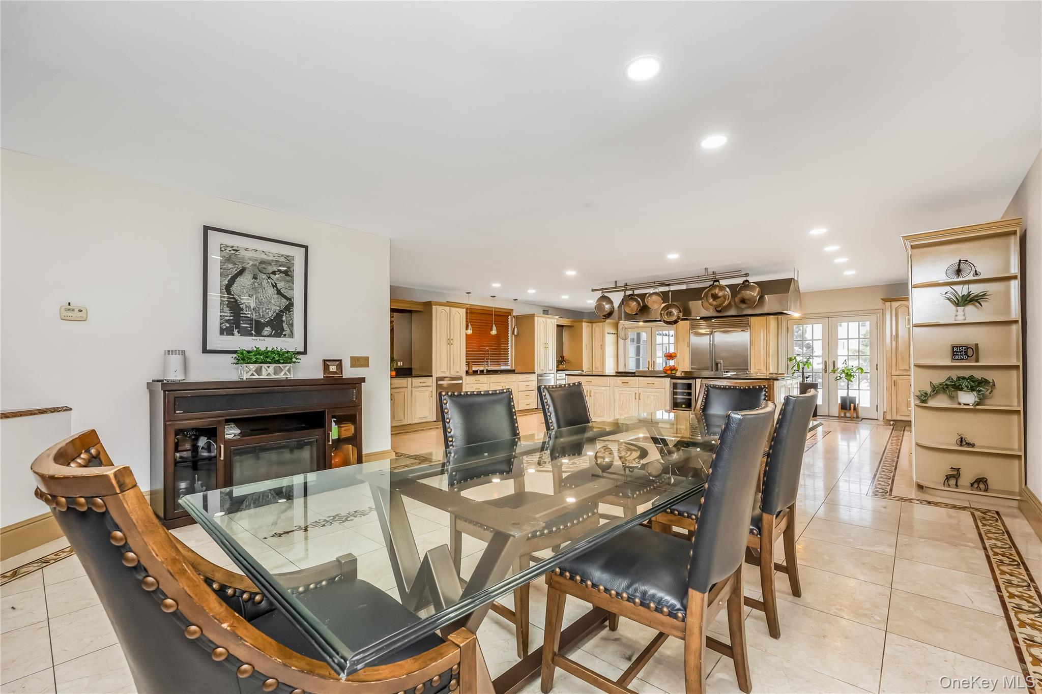 #11 photo, 47-56 Glenwood Street, कुईंस Little Neck , NY 11362