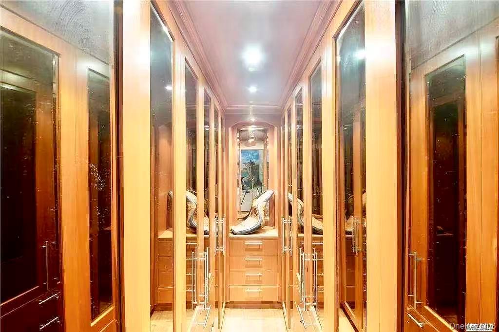 #17 photo, 47-56 Glenwood Street, कुईंस Little Neck , NY 11362