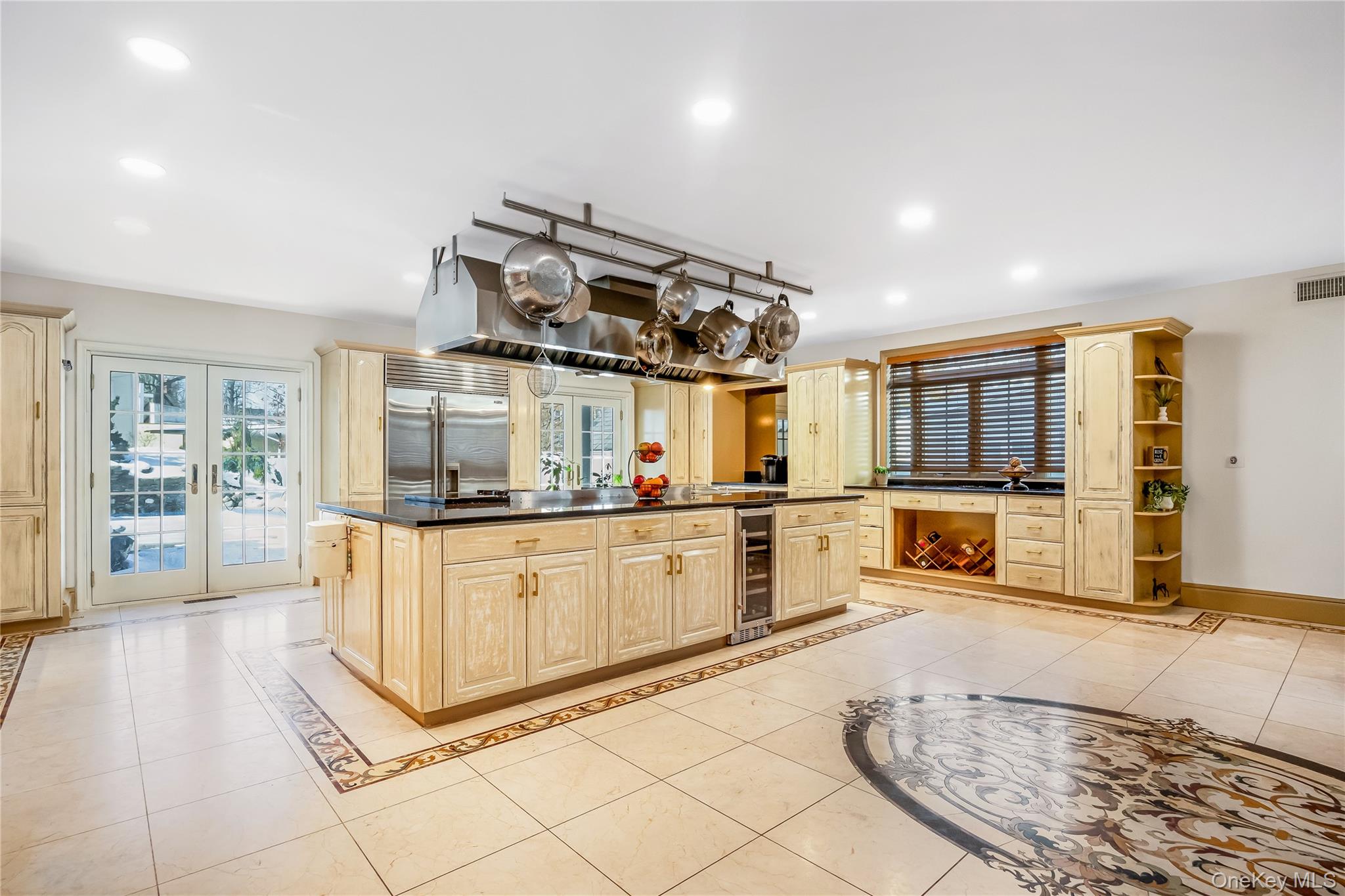 #5 photo, 47-56 Glenwood Street, कुईंस Little Neck , NY 11362