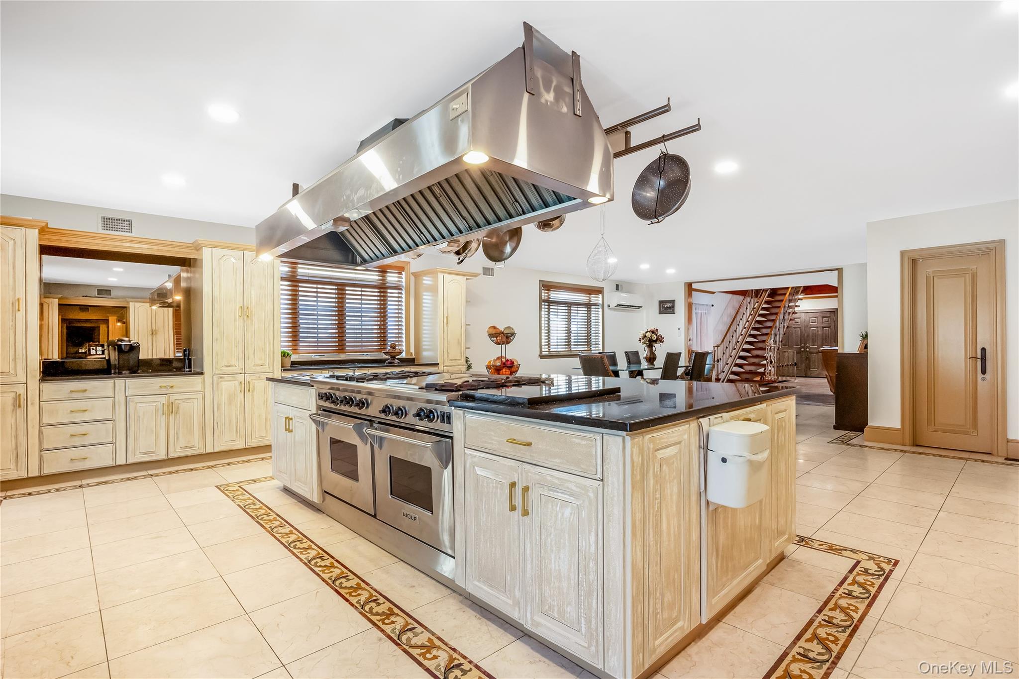 #6 photo, 47-56 Glenwood Street, कुईंस Little Neck , NY 11362