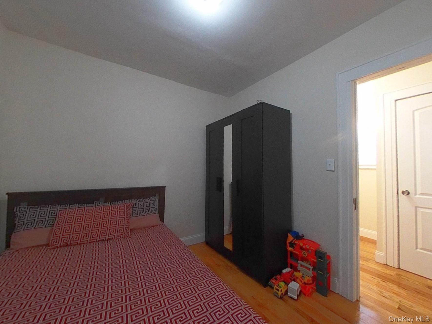 #15 photo, 9915 202nd Street, Куинс ‖ Hollis , NY 11423