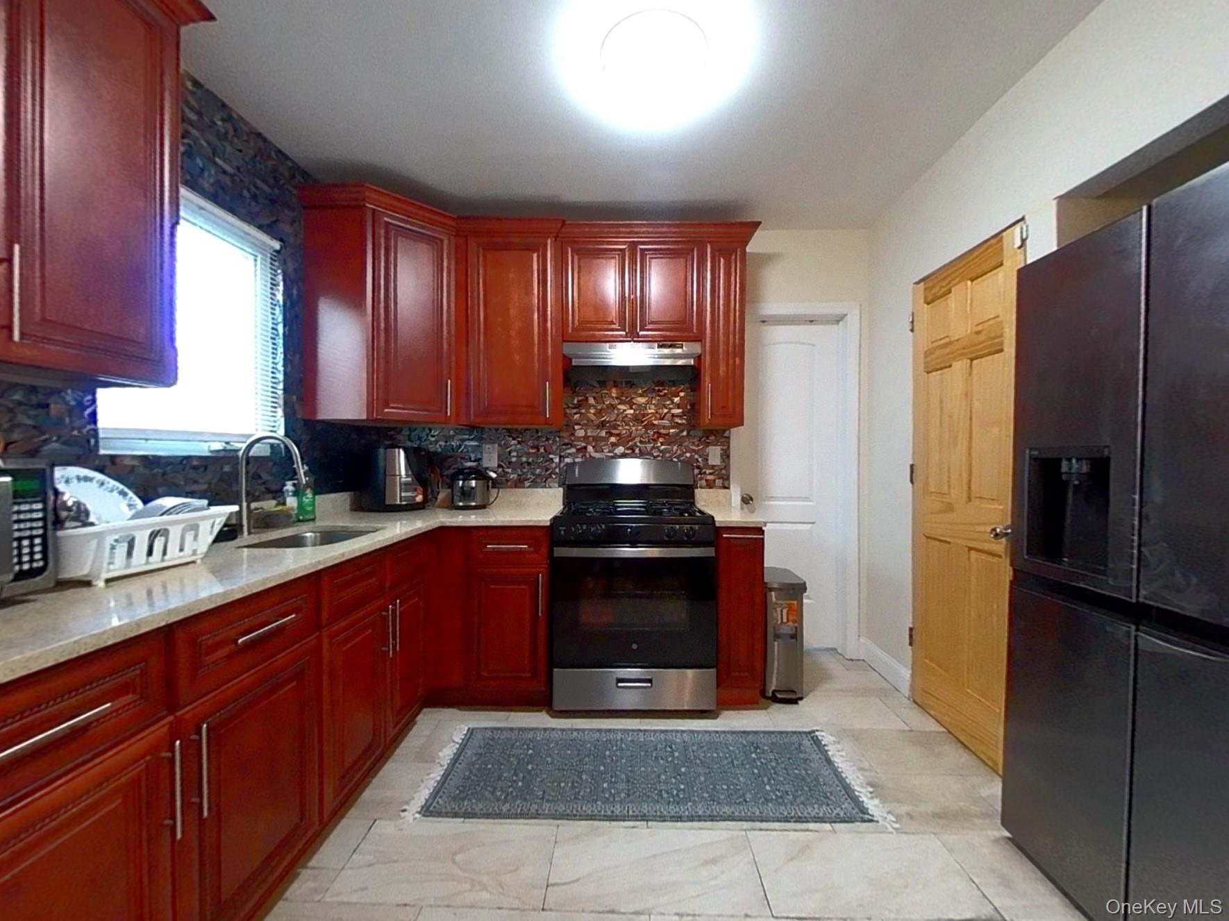 #9 photo, 9915 202nd Street, Куинс ‖ Hollis , NY 11423