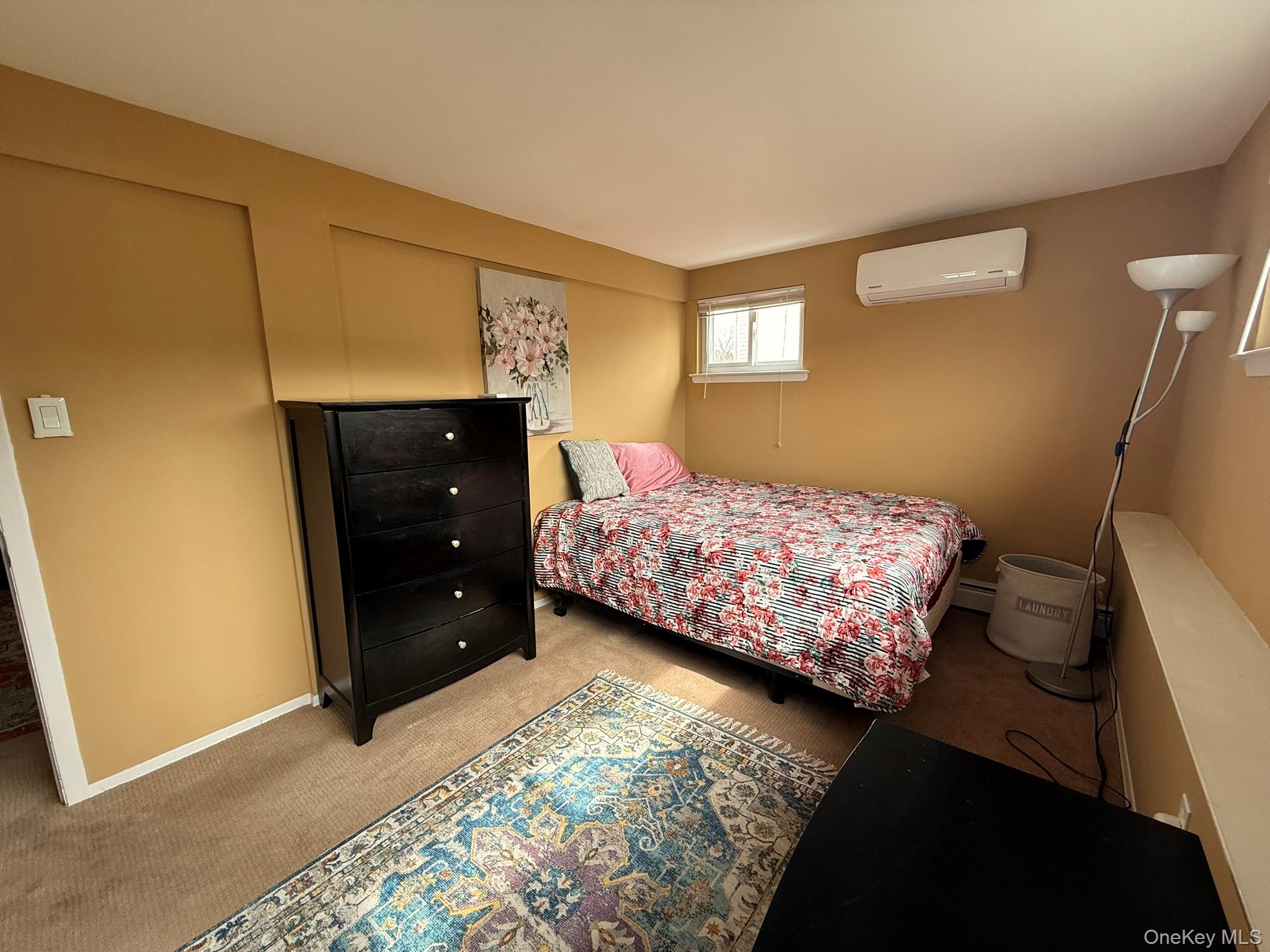 #17 photo, 9 Columbine Avenue, Islip , NY 11751