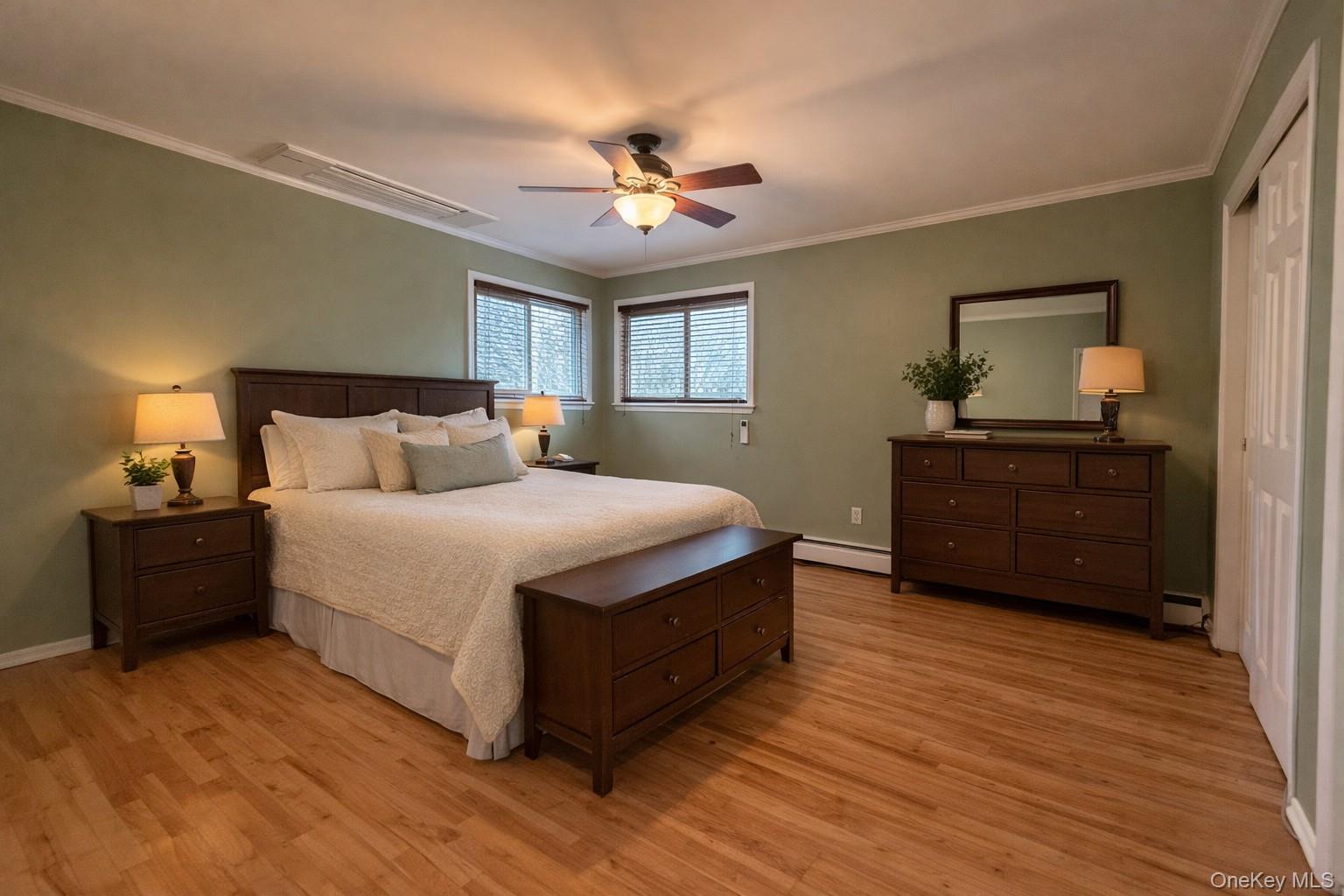 #8 photo, 9 Columbine Avenue, Islip , NY 11751