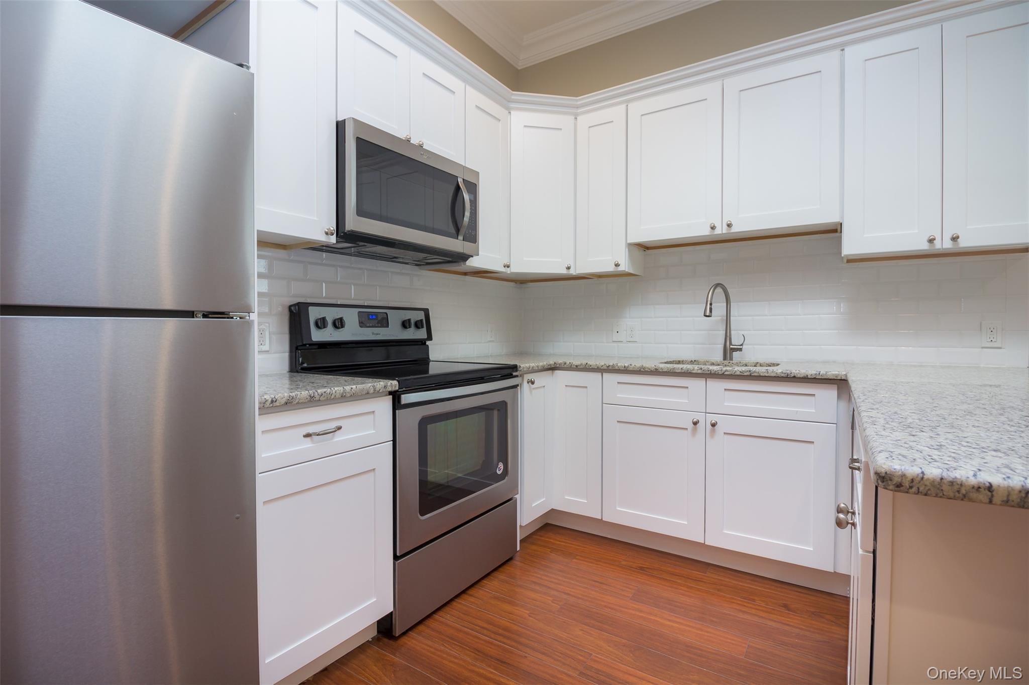 #6 photo, 41 - 3C Green Street, Саффолк ‖ Huntington , NY 11743