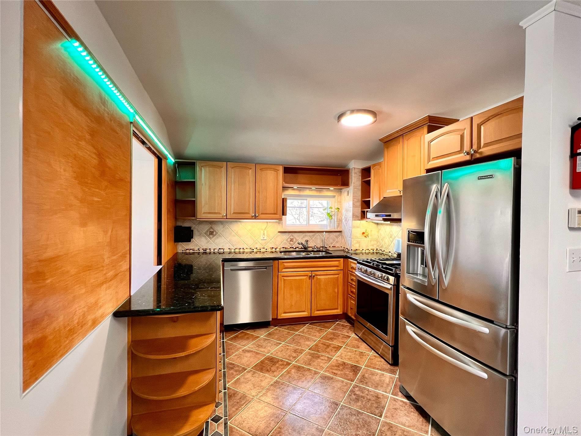 #10 photo, 21618 39th Avenue, Bayside , NY 11361