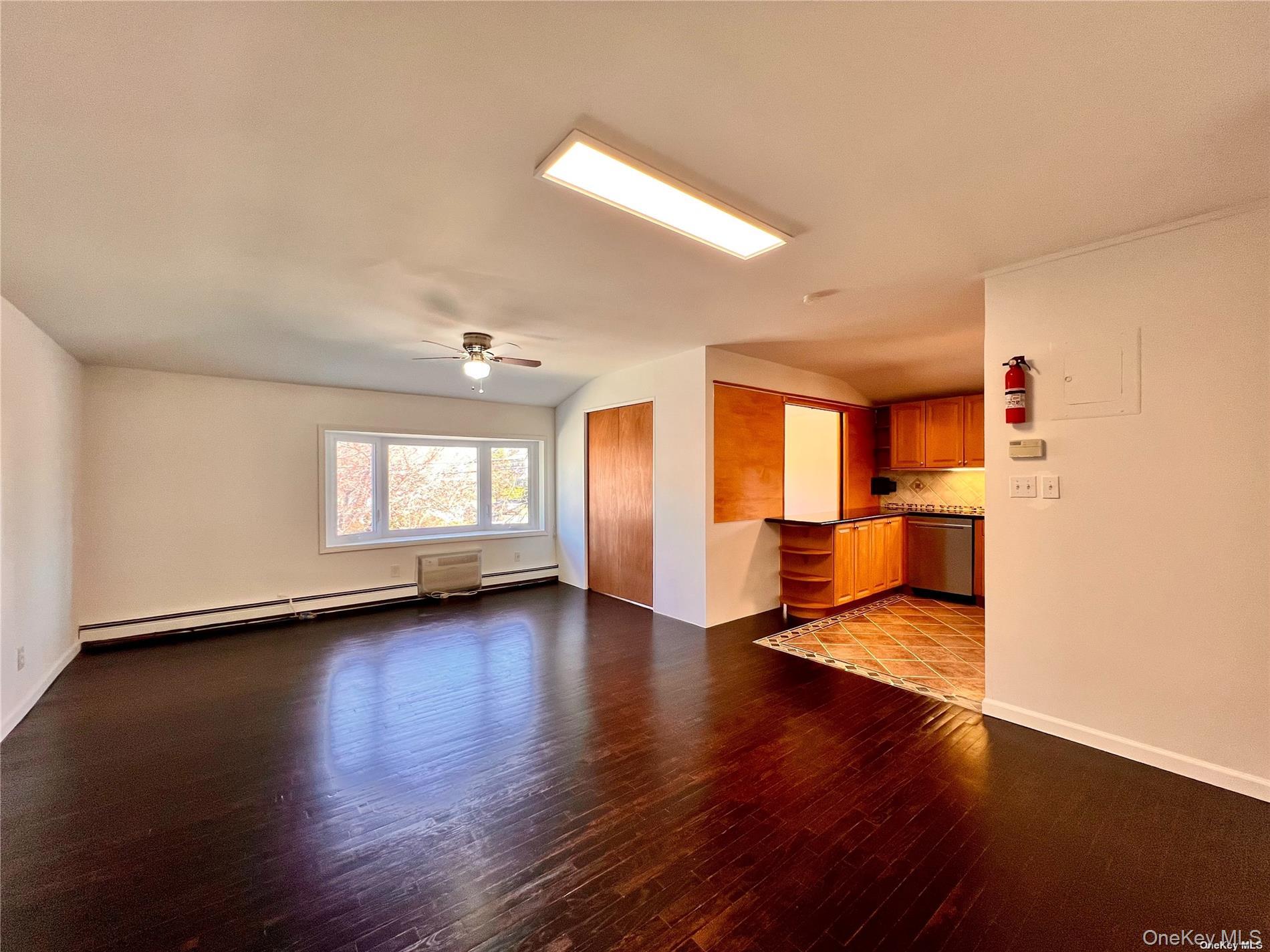 #6 photo, 21618 39th Avenue, Bayside , NY 11361