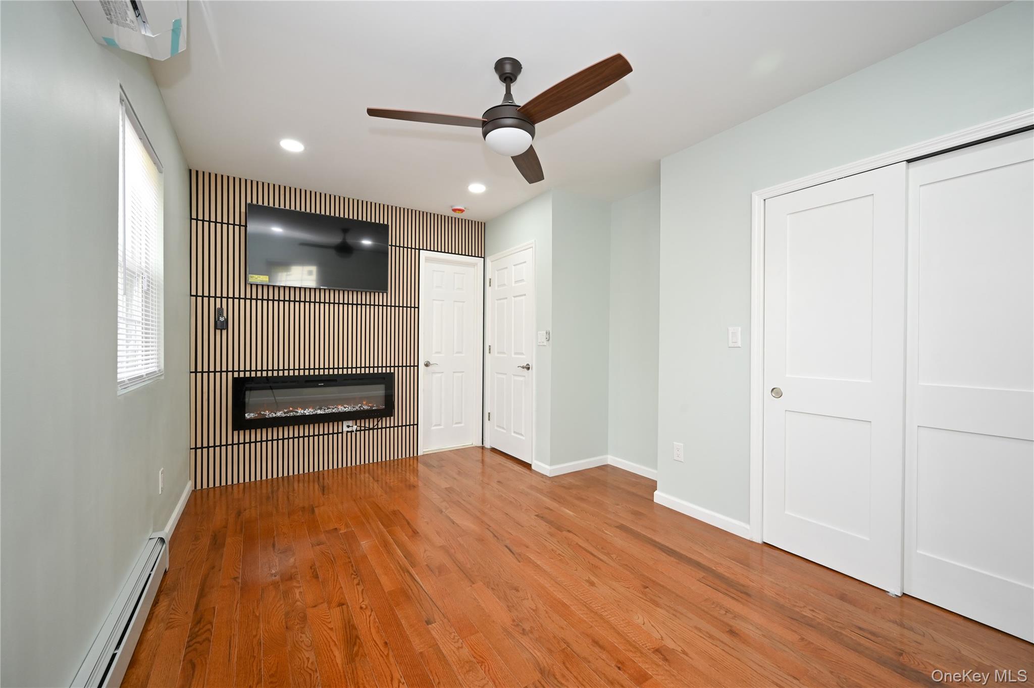 #10 photo, 198-19 118th Avenue, Saint Albans , NY 11412