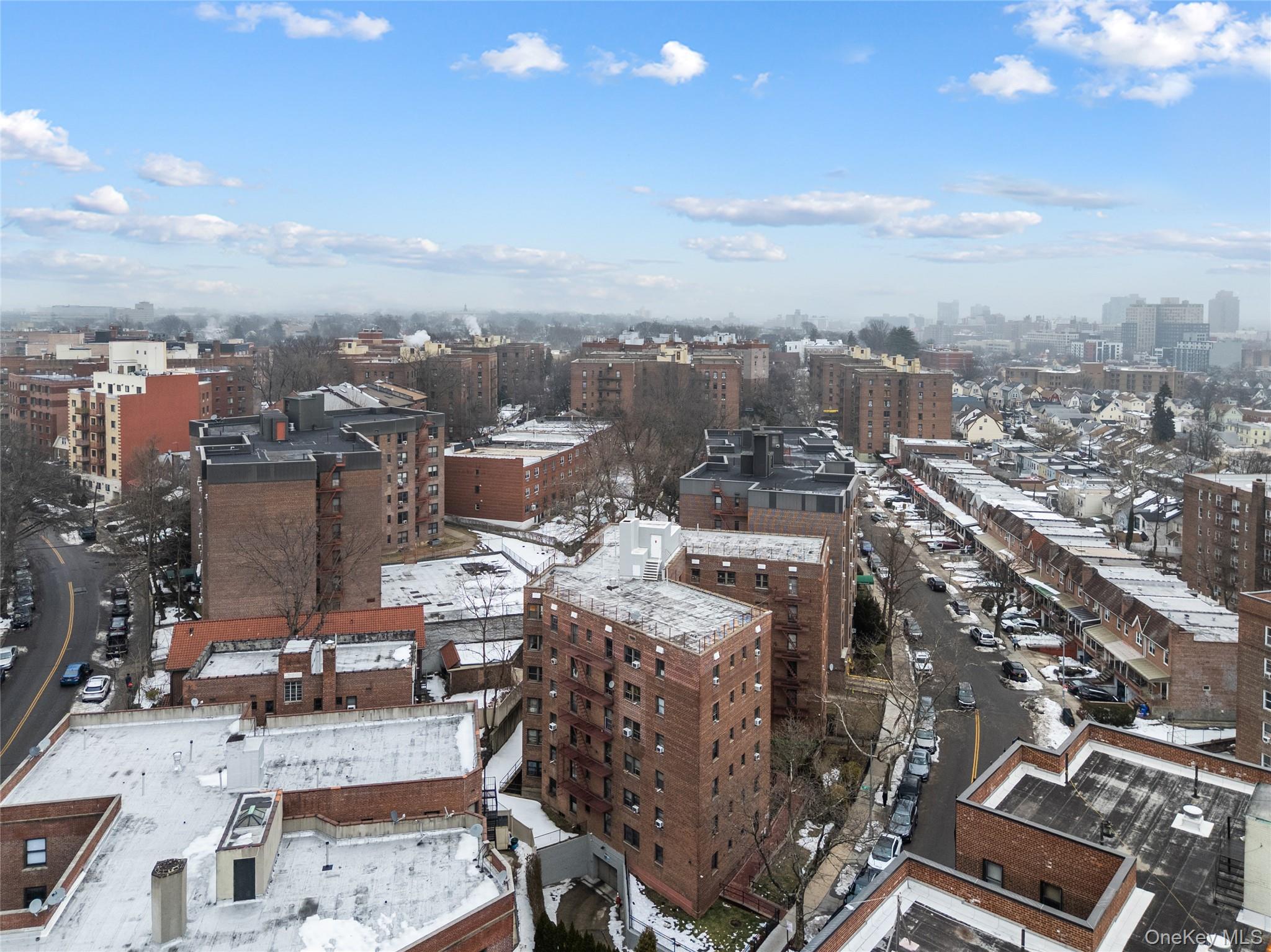 #18 photo, 139-05 85th Drive, Куинс ‖ Briarwood , NY 11435