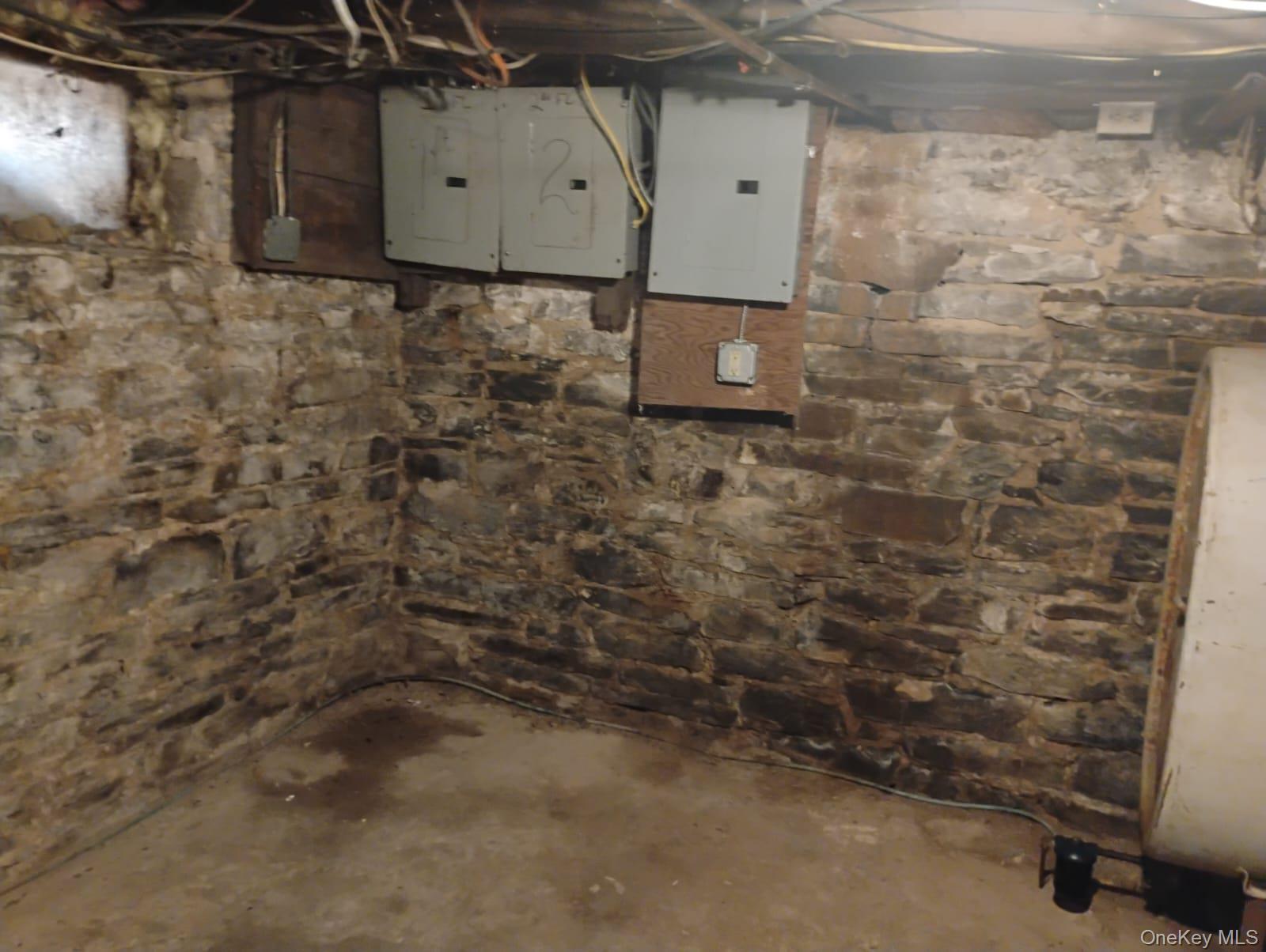 #6 photo, 57 Elmendorf Street, Kingston , NY 12401