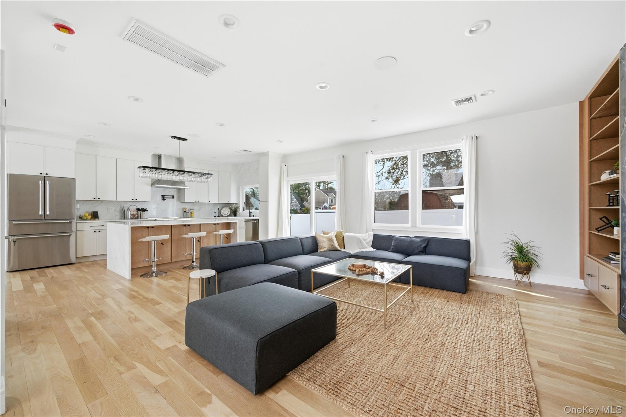 #5 photo, 19 Arrow Lane, Hicksville , NY 11801