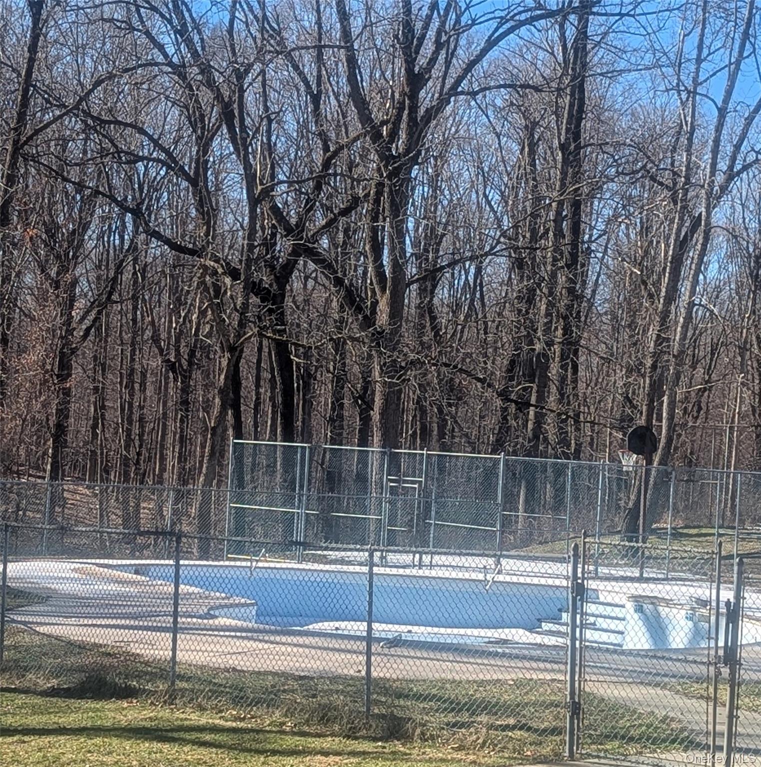 #16 photo, 50 Sterling Street, Beacon , NY 10508