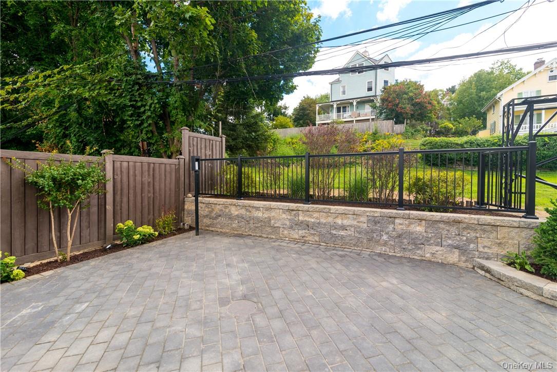 #20 photo, 86 Main Street, Dobbs Ferry , NY 10522