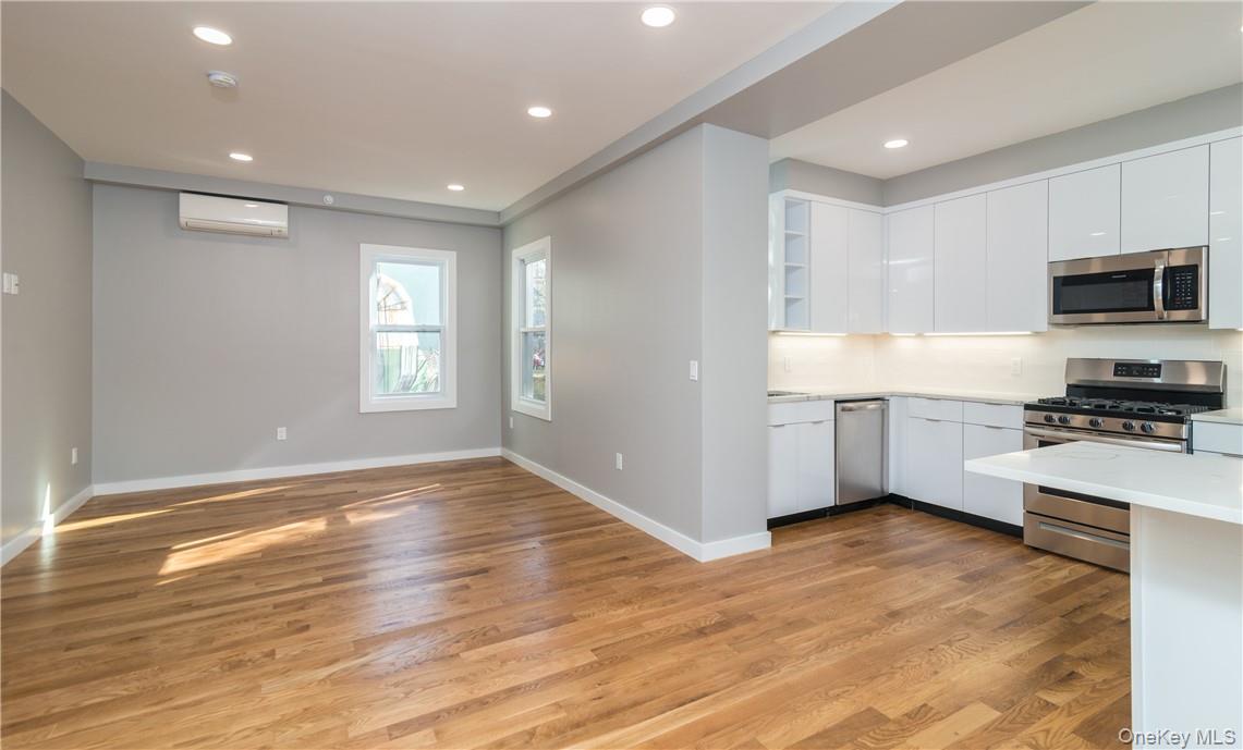 #4 photo, 86 Main Street, Dobbs Ferry , NY 10522