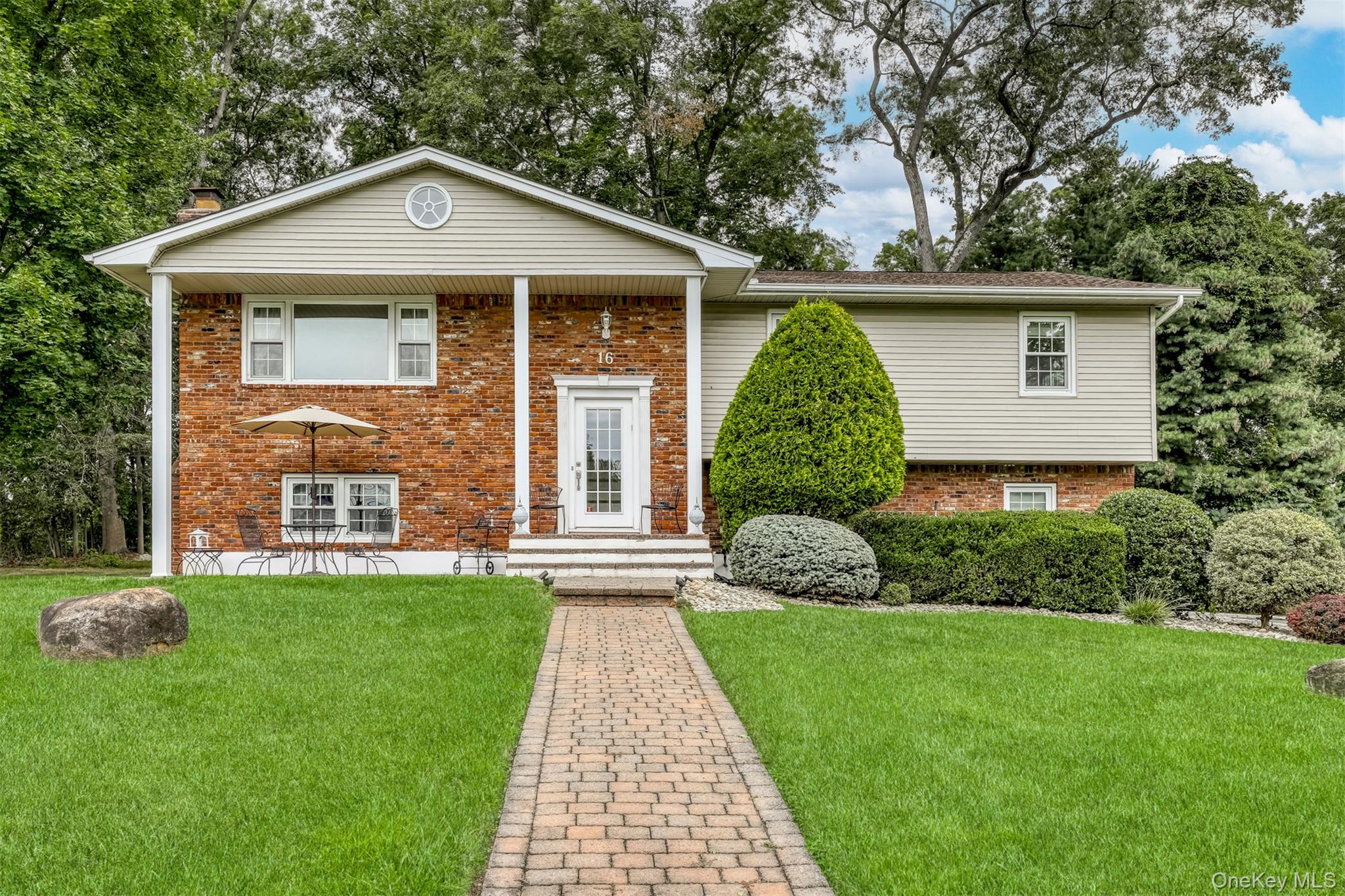 #1 photo, 16 Ferndale Road, New City , NY 10956