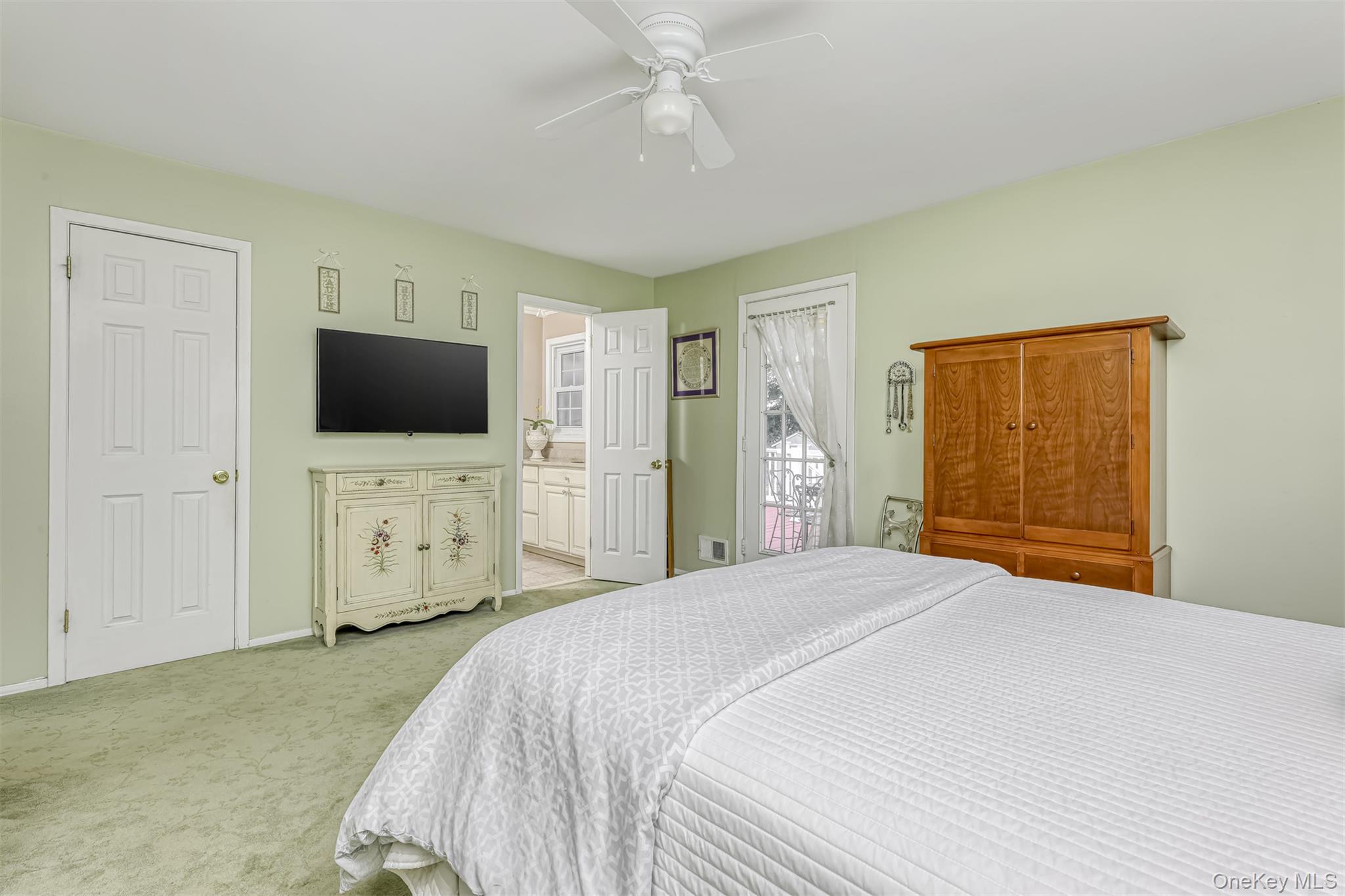 #13 photo, 16 Ferndale Road, New City , NY 10956