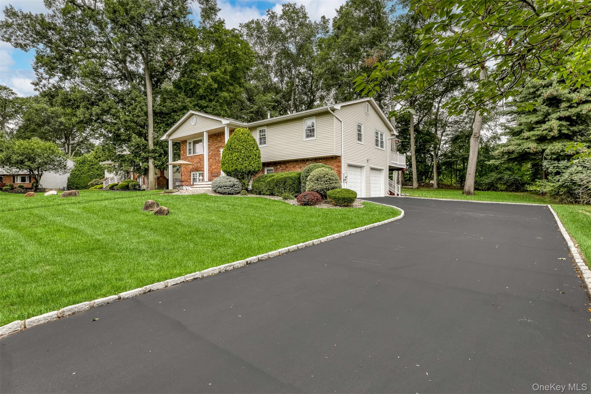 #2 photo, 16 Ferndale Road, New City , NY 10956