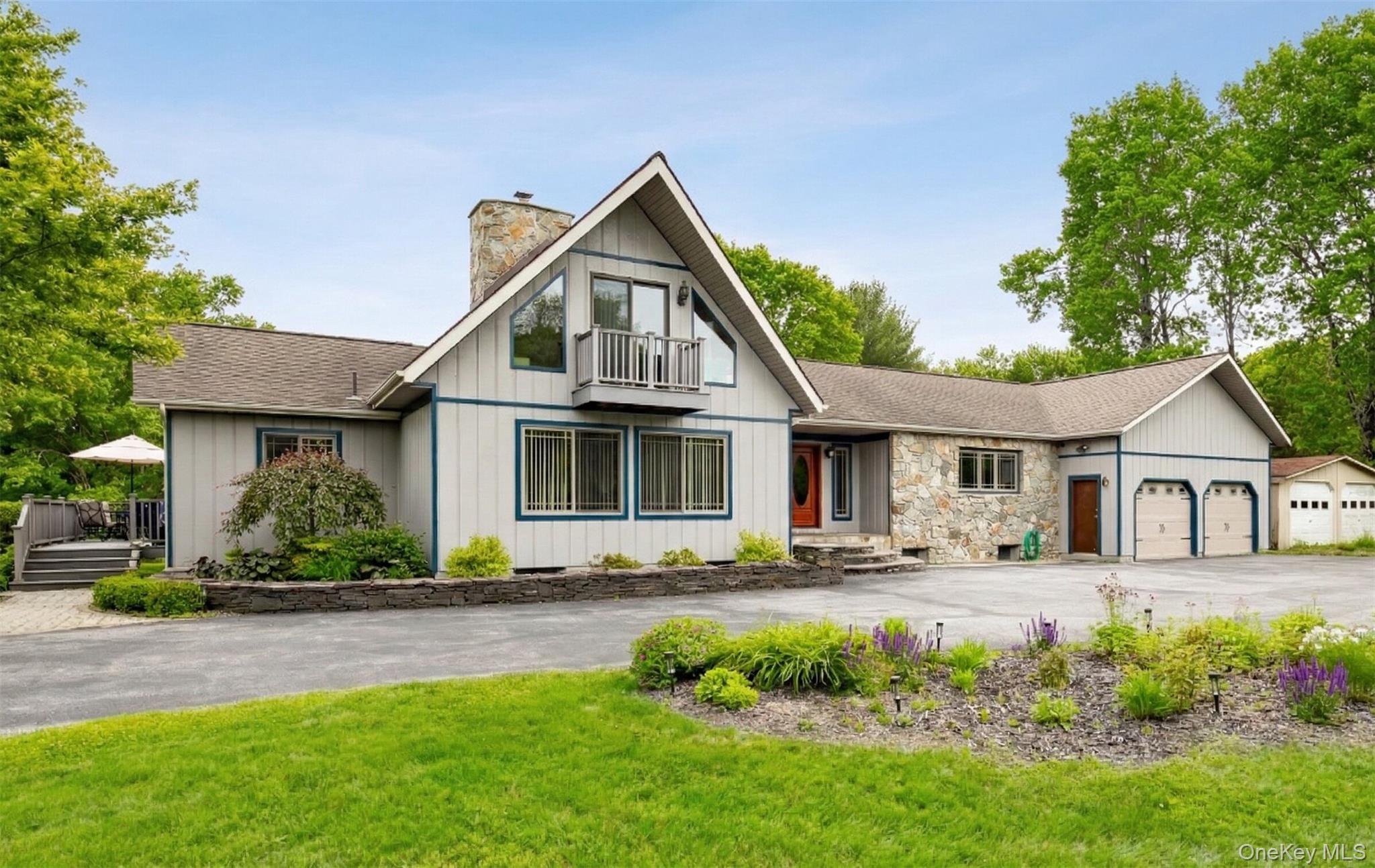 #1 photo, 129 Clinton Corners Road, 뉴욕주 Salt Point , NY 12578