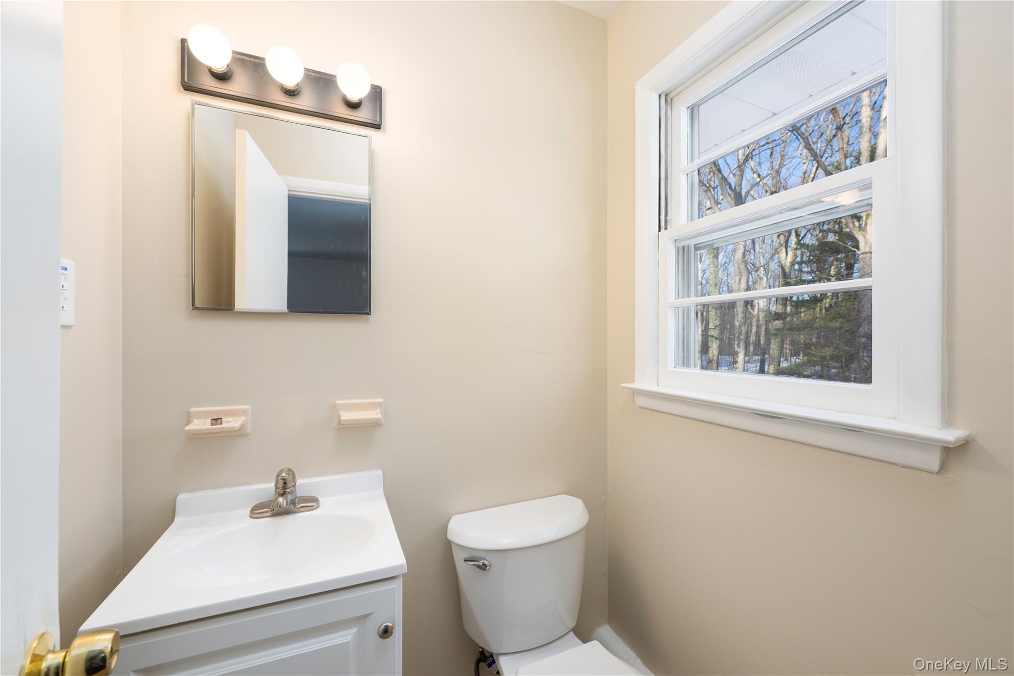 #10 photo, 12 Blueberry Lane, Stormville , NY 12582