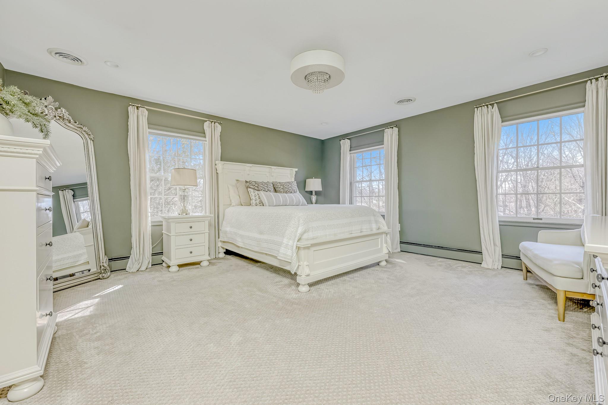 #10 photo, 4 Kings Gate Road, Suffern , NY 10901