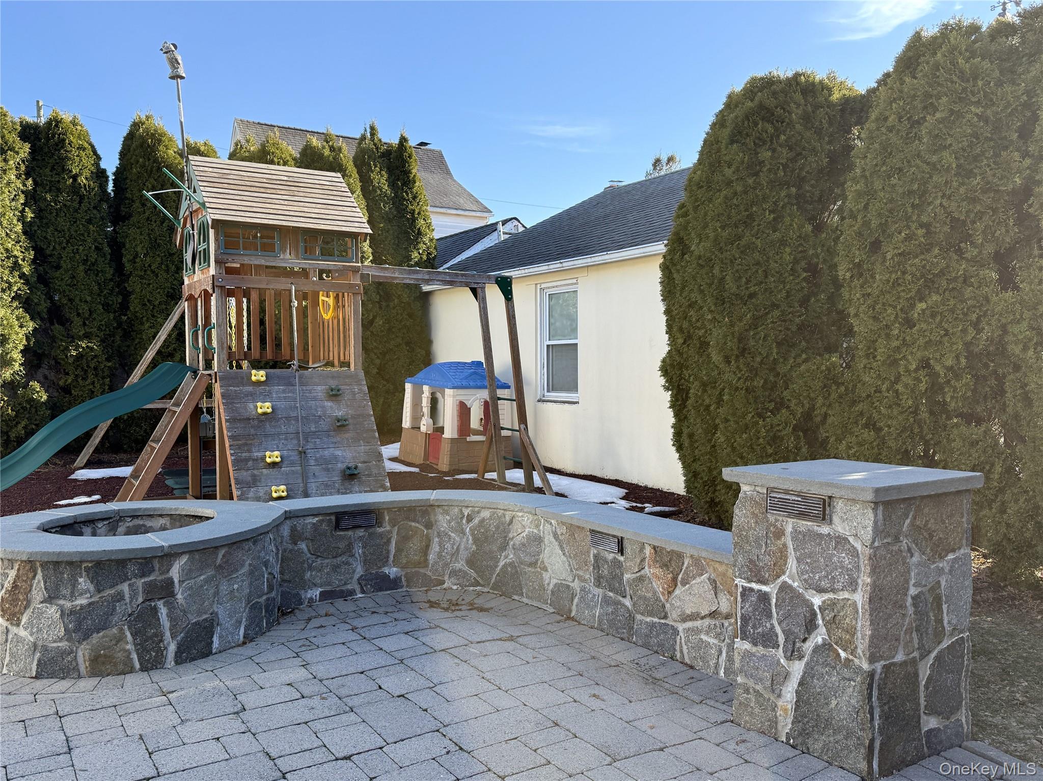 #4 photo, 59 Benedict Avenue, White Plains , NY 10603