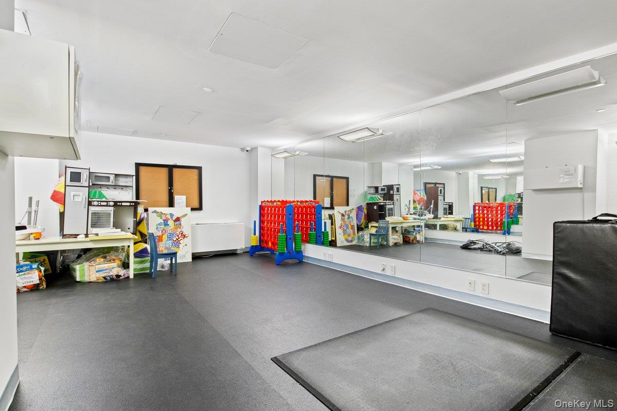 #17 photo, 640 W 237th Street, 布朗士 Bronx , NY 10463