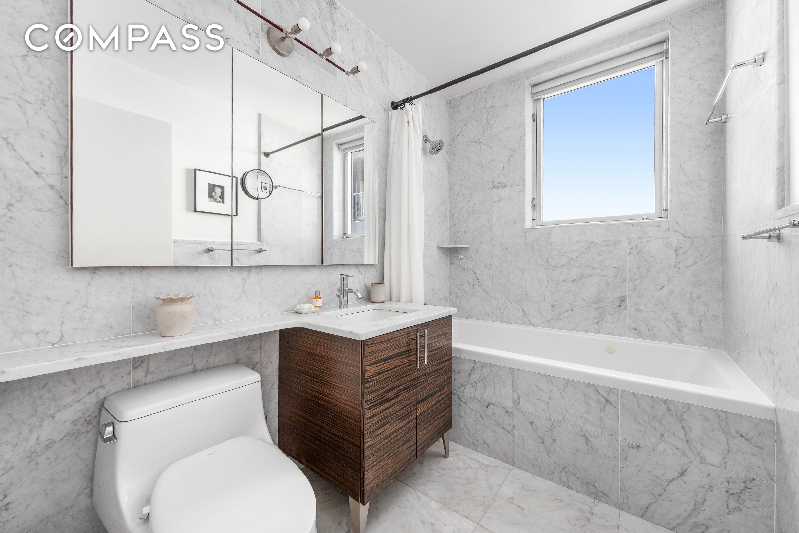 #10 photo, 11-24 31st Avenue, Astoria , NY 11106