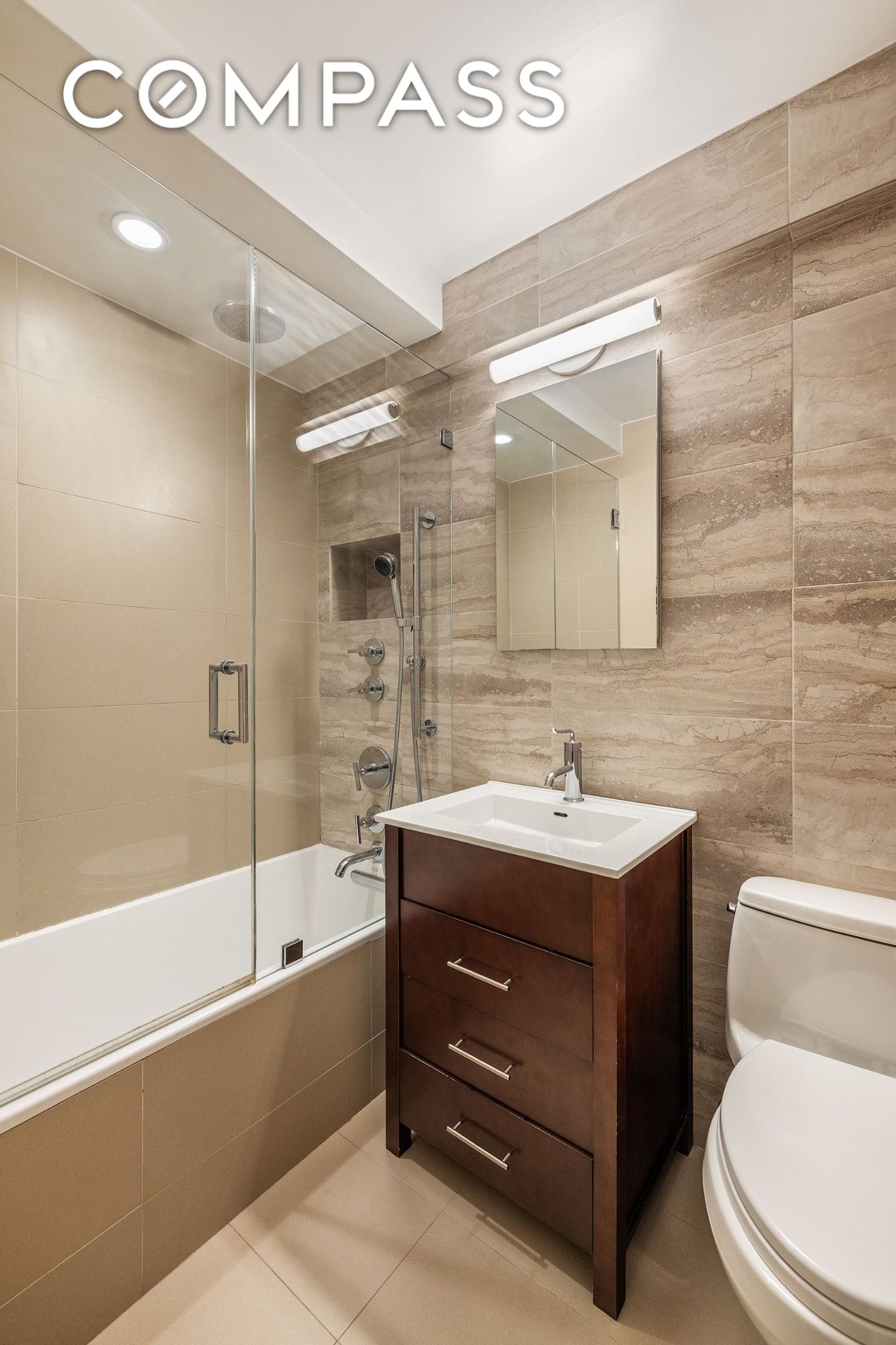 #10 photo, 201 E 21st Street, Gramercy Park , NY 10010