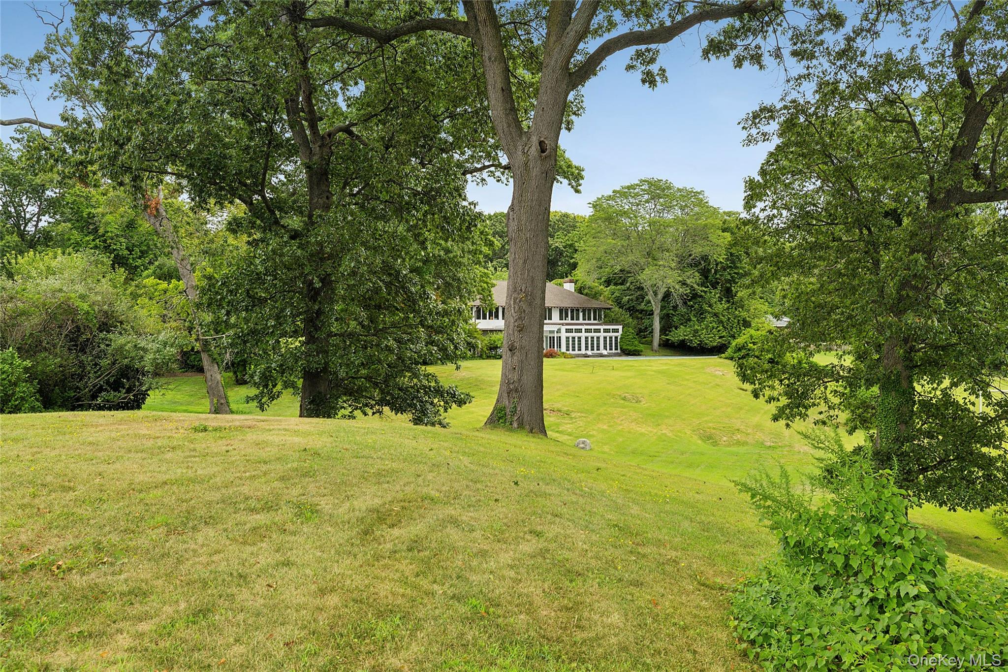 #10 photo, 45 Cedar Lane, Port Washington , NY 11050