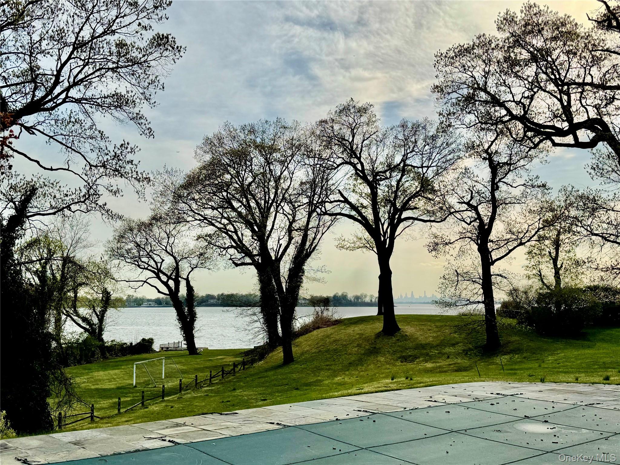 #17 photo, 45 Cedar Lane, Port Washington , NY 11050