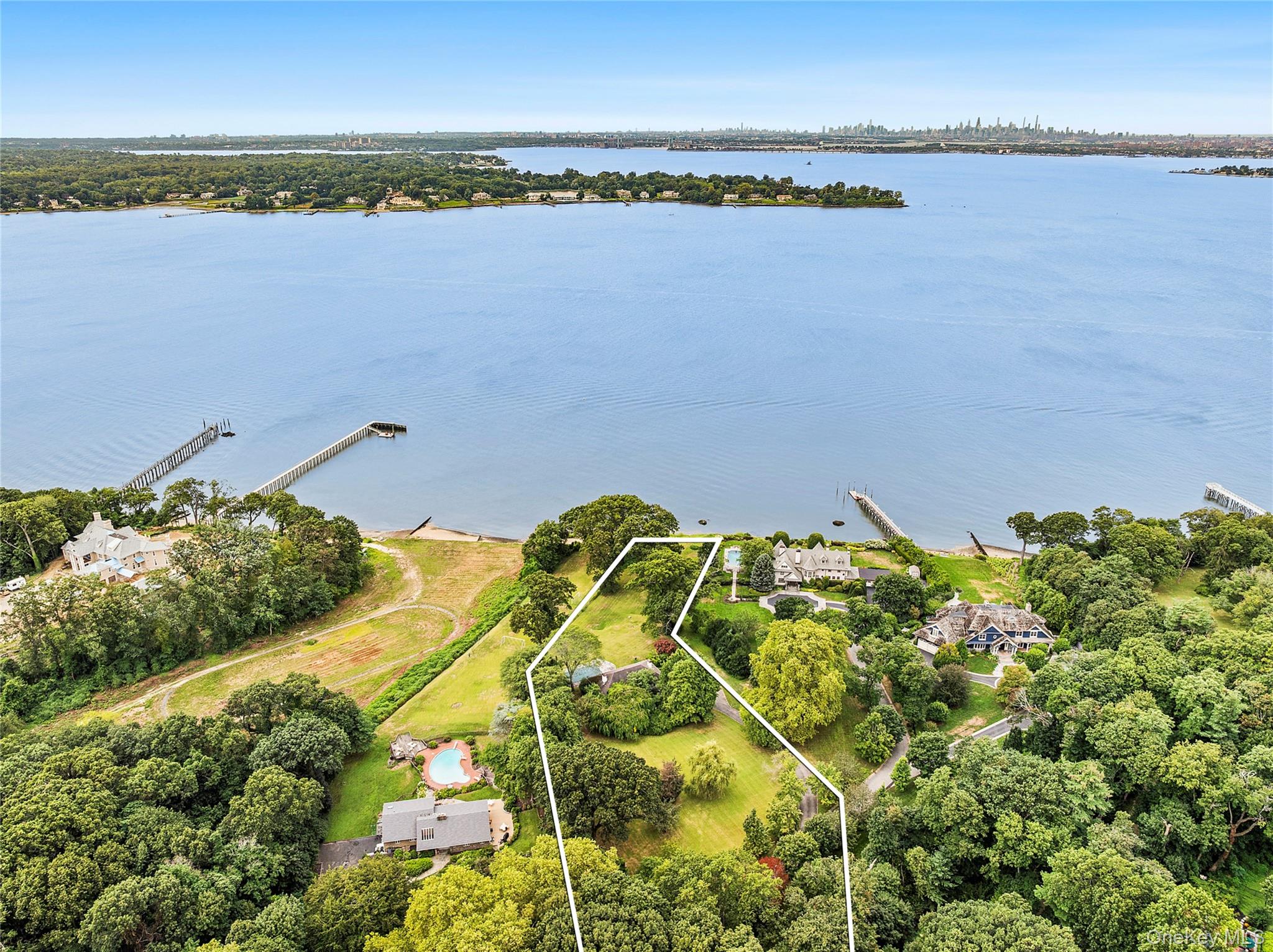 #2 photo, 45 Cedar Lane, Port Washington , NY 11050