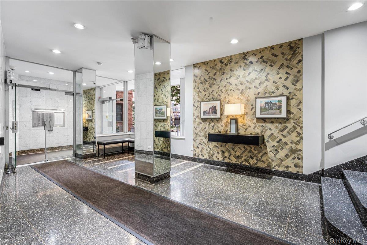 #16 photo, 35-31 85th Street, Куинс ‖ Jackson Heights , NY 11372