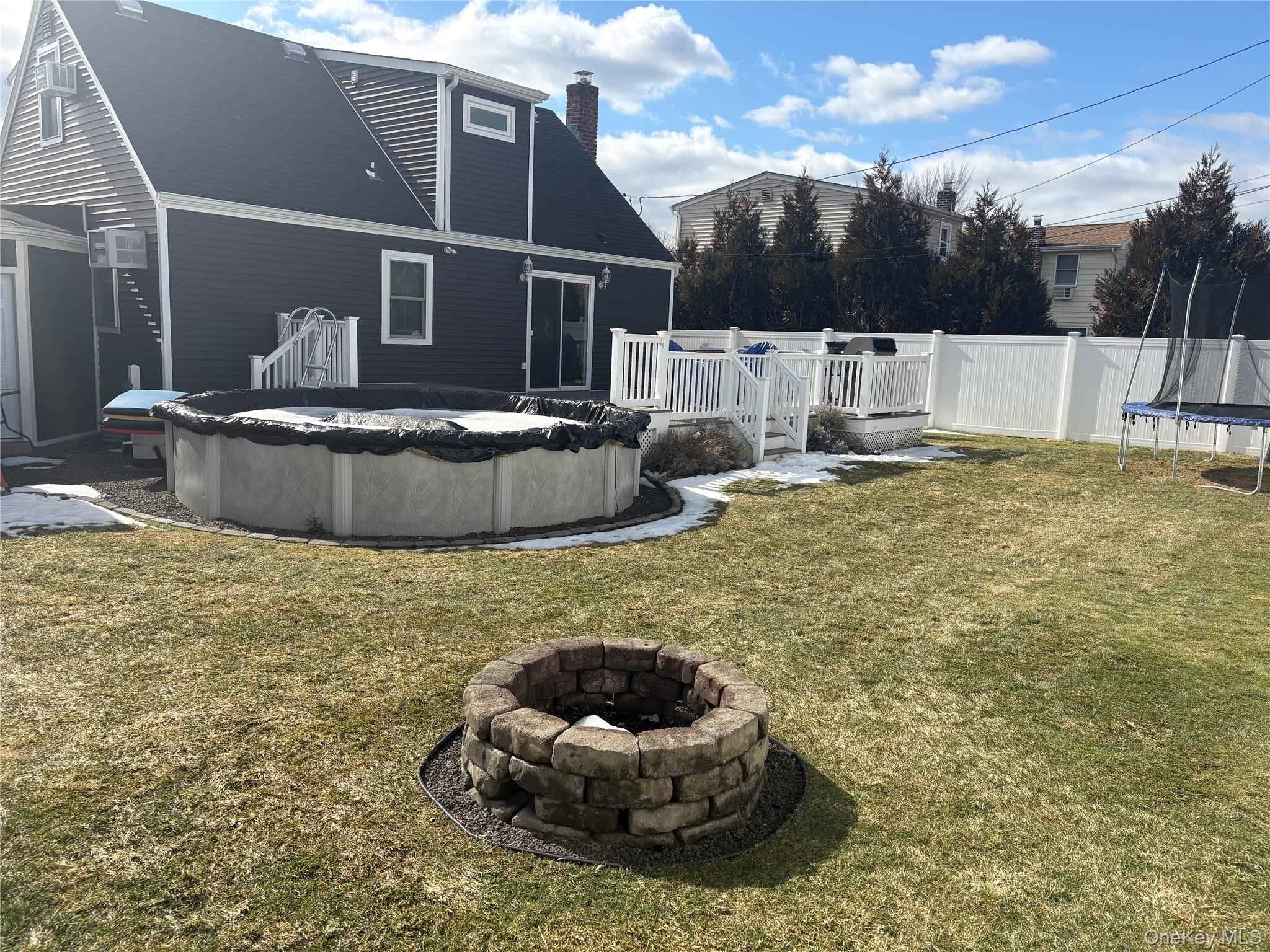 #3 photo, 3021 Terrace Road, 롱 아일랜드 Wantagh , NY 11793