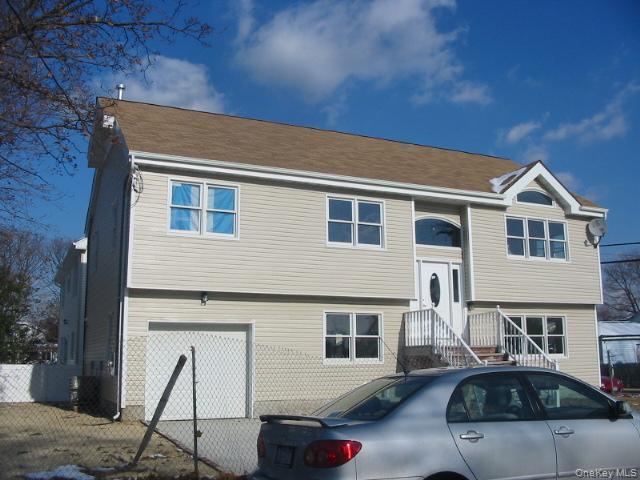 #1 photo, 94 Roger Avenue, 롱 아일랜드 Inwood , NY 11096