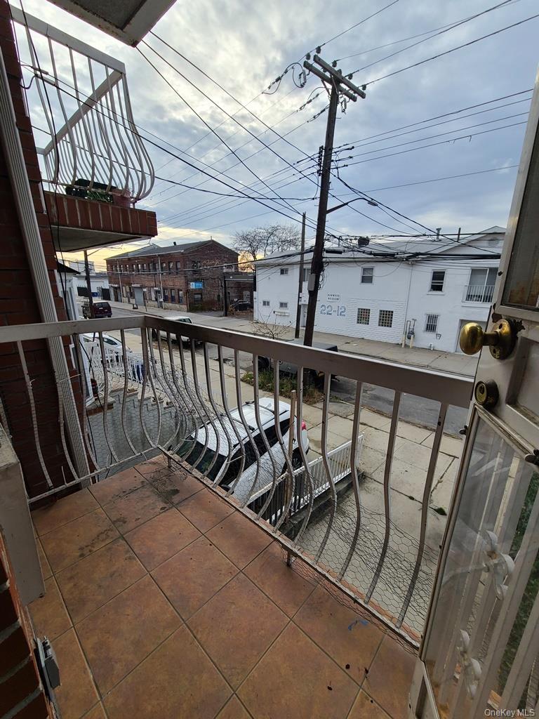 #7 photo, 22-11 119th Street, קווינס College Point , NY 11356