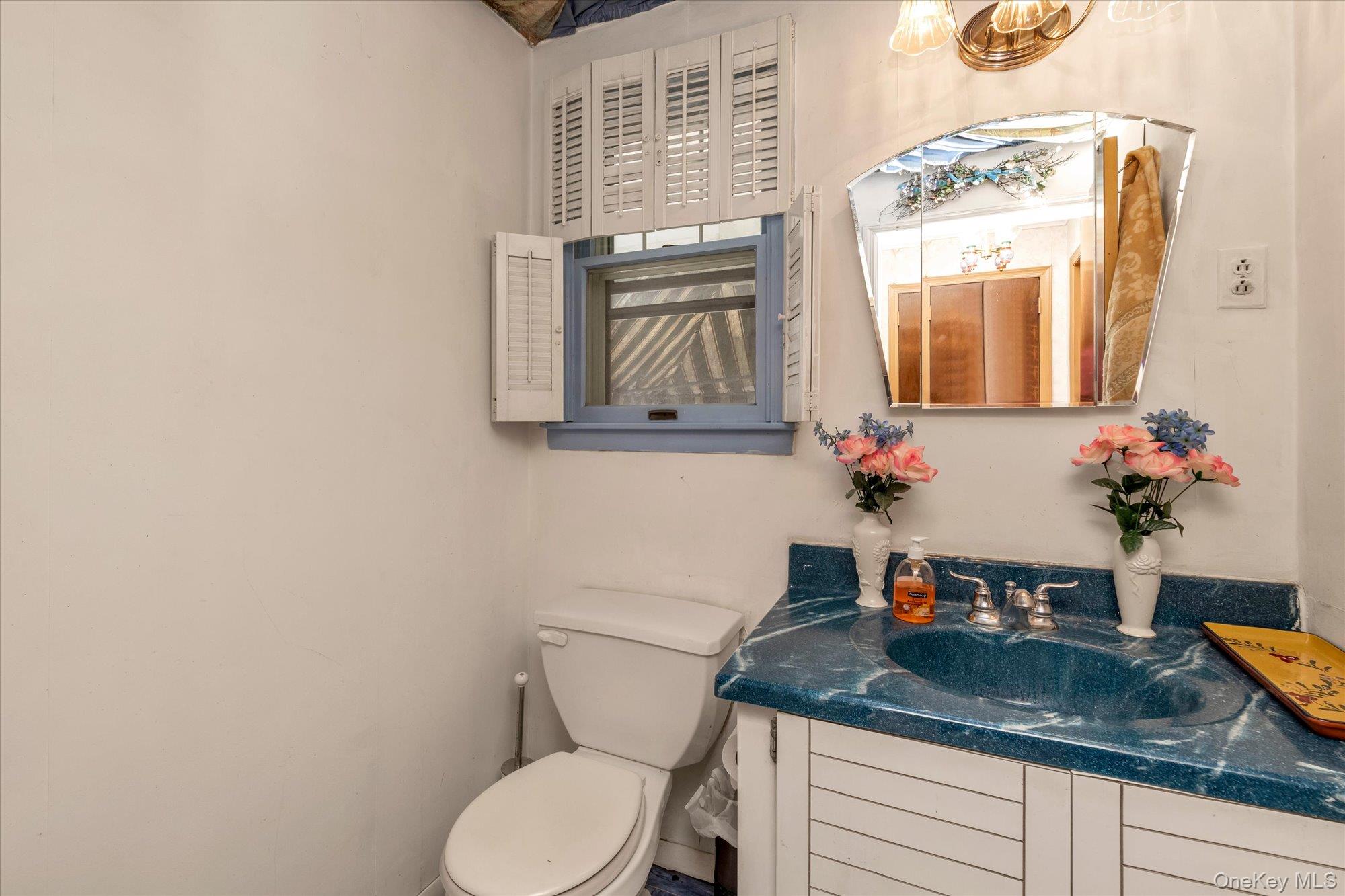 #10 photo, 104 E. Melrose Street, Нассау ‖ Valley Stream , NY 11580