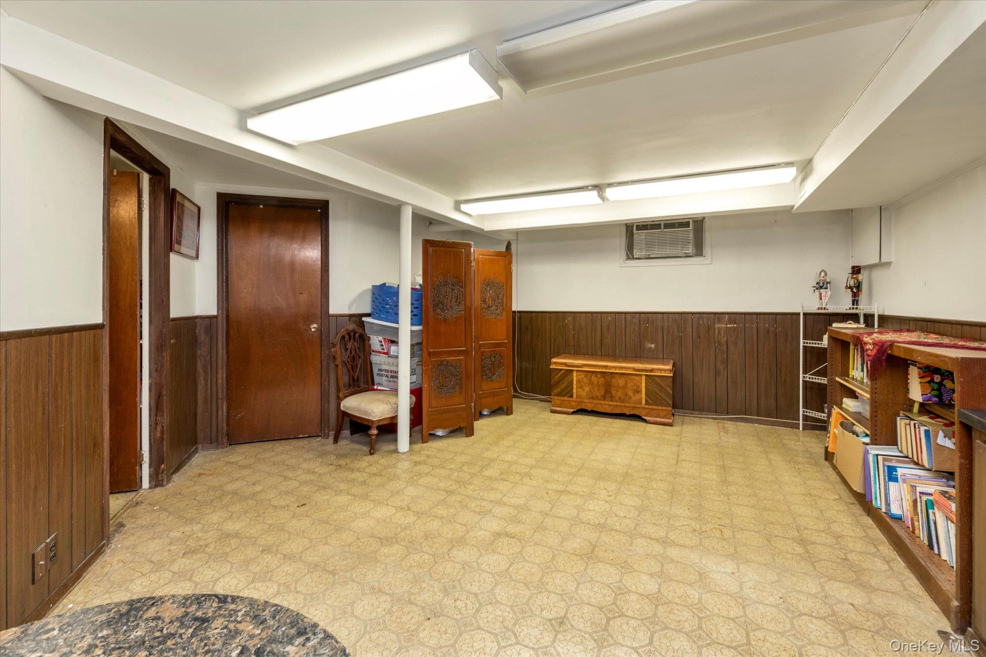 #19 photo, 104 E. Melrose Street, Нассау ‖ Valley Stream , NY 11580