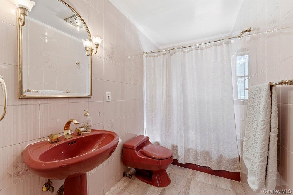 #15 photo, 16023 23rd Avenue, Whitestone , NY 11357