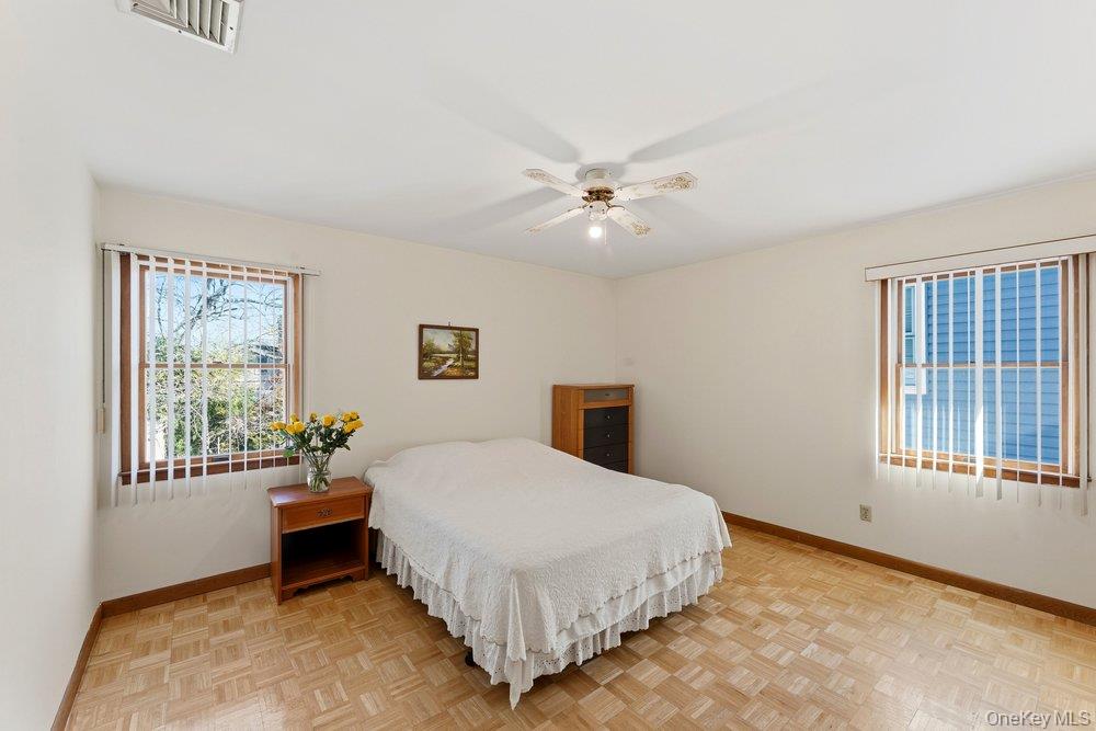 #18 photo, 16023 23rd Avenue, Whitestone , NY 11357