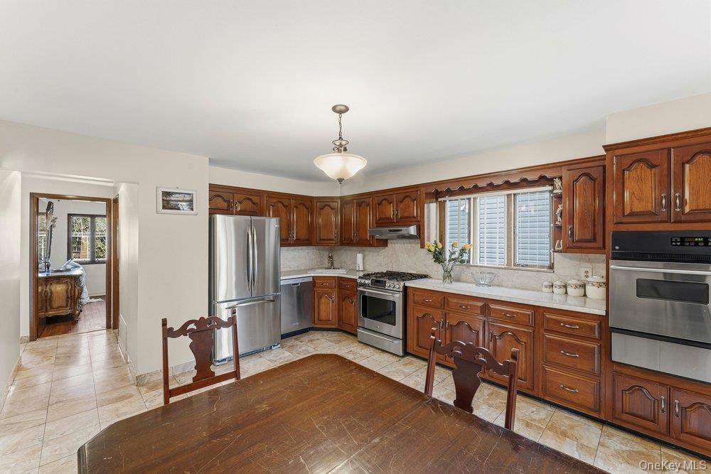 #9 photo, 16023 23rd Avenue, Whitestone , NY 11357