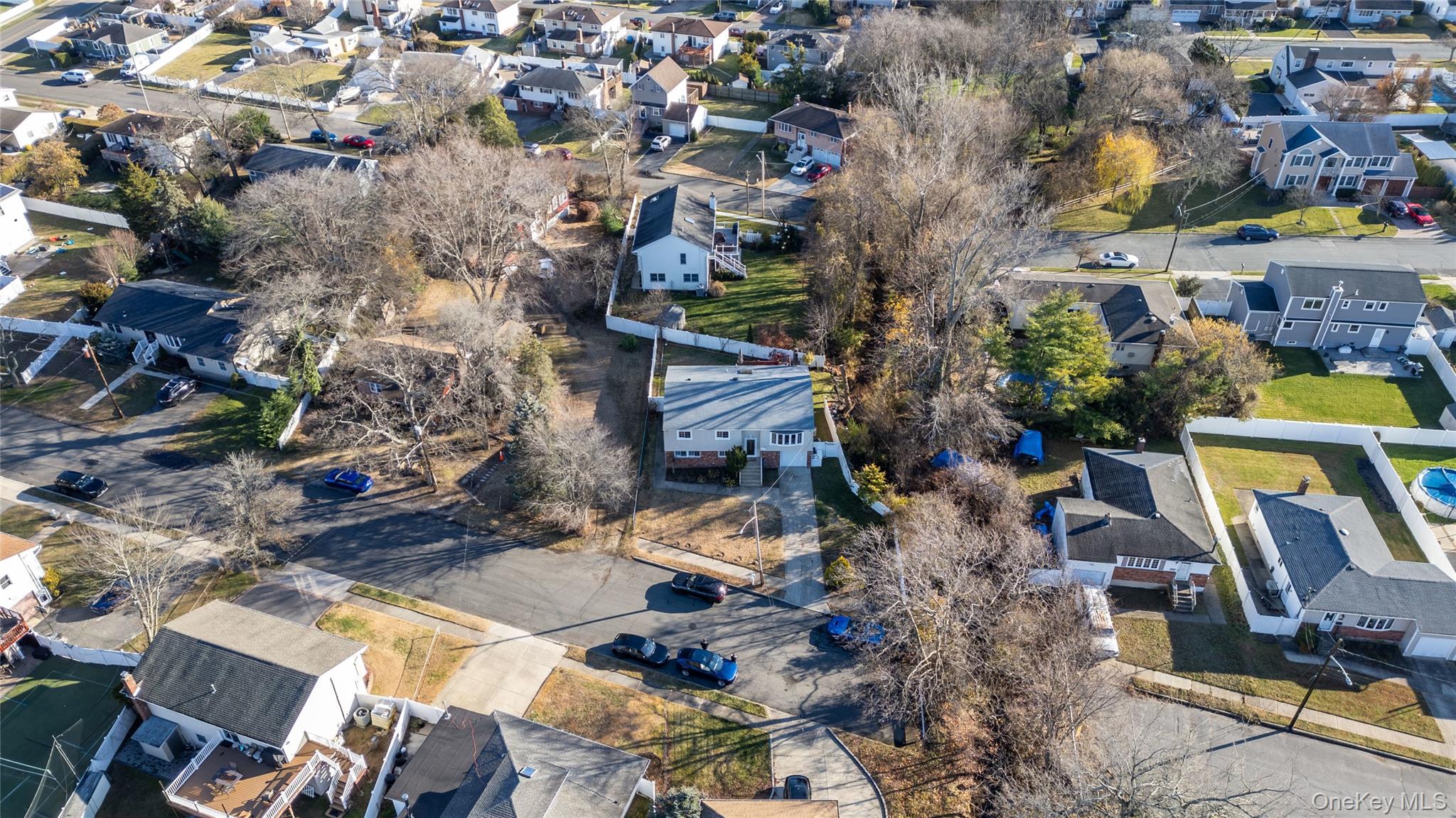 #10 photo, 361 Nevada Street, מחוז סאפוק Lindenhurst , NY 11757