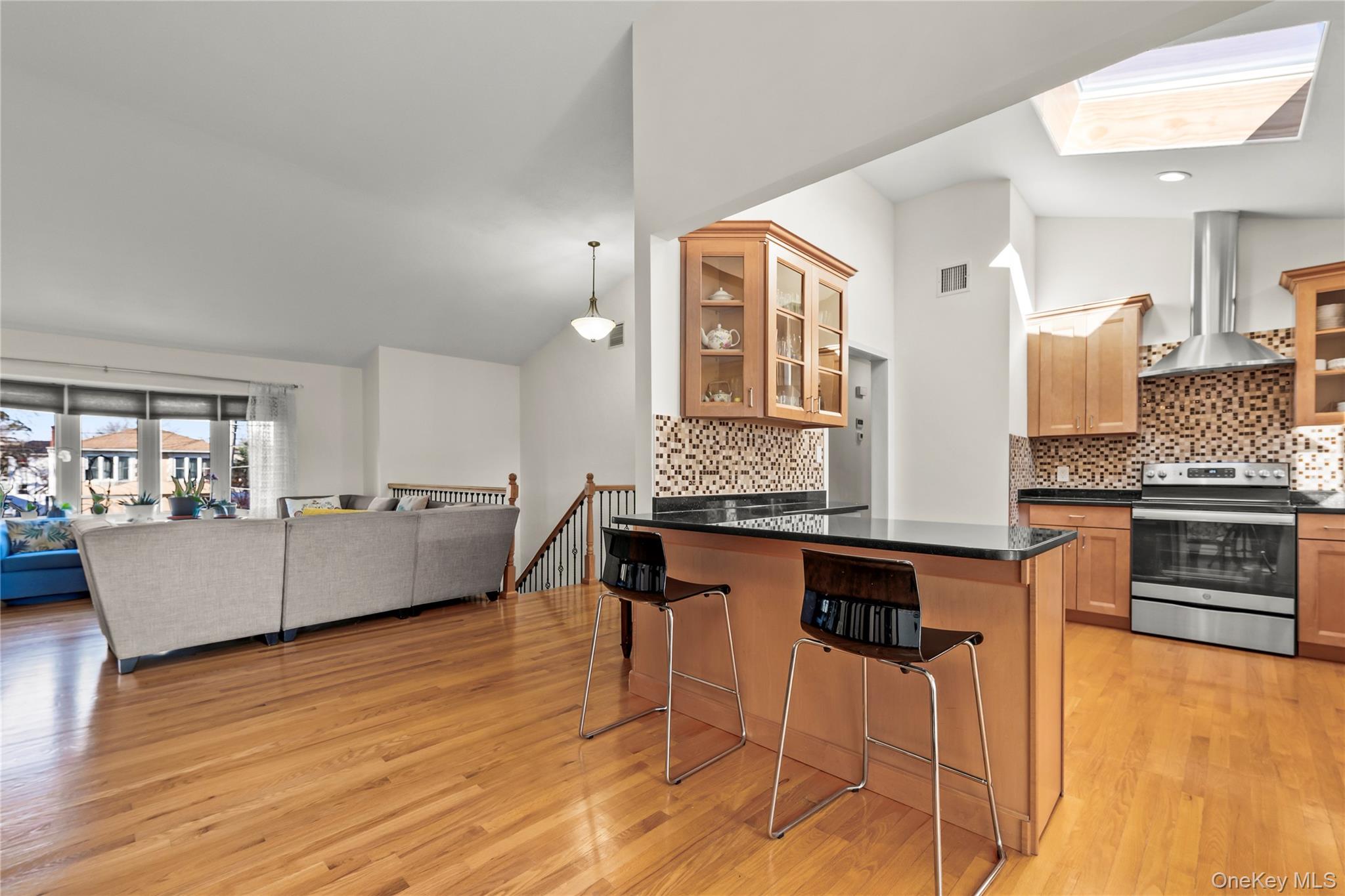 #16 photo, 361 Nevada Street, מחוז סאפוק Lindenhurst , NY 11757