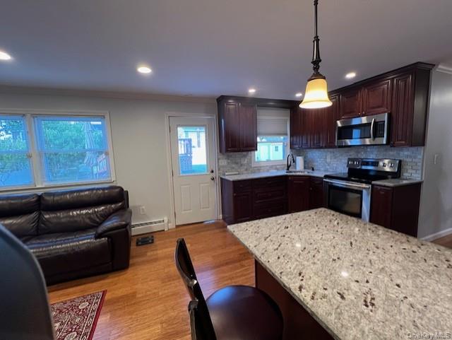 #2 photo, 570 S 14th Street, Lindenhurst , NY 11757