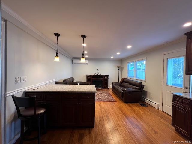 #4 photo, 570 S 14th Street, Lindenhurst , NY 11757